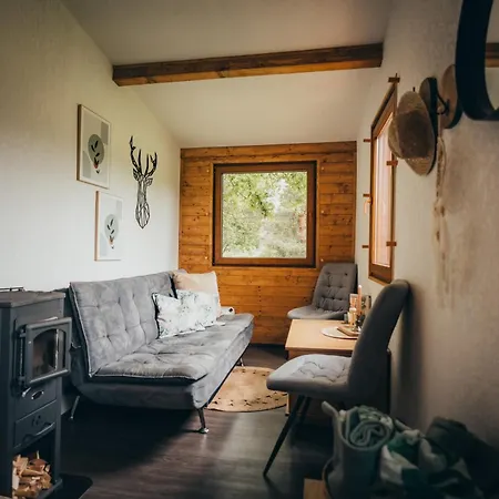 Dum Na Kolech Pirat Feriehus Kadov (Strakonice)